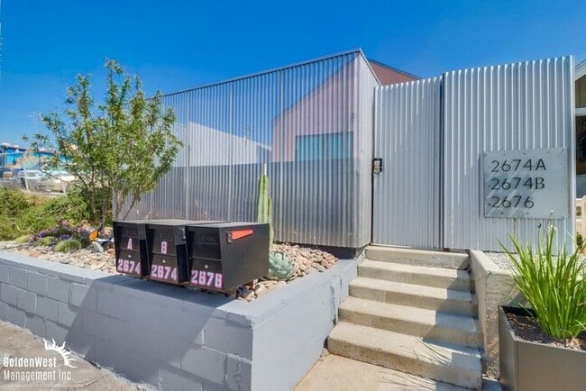 Primary Photo - Modern 1Bdm 1Ba Apartment in a Prime Locat...