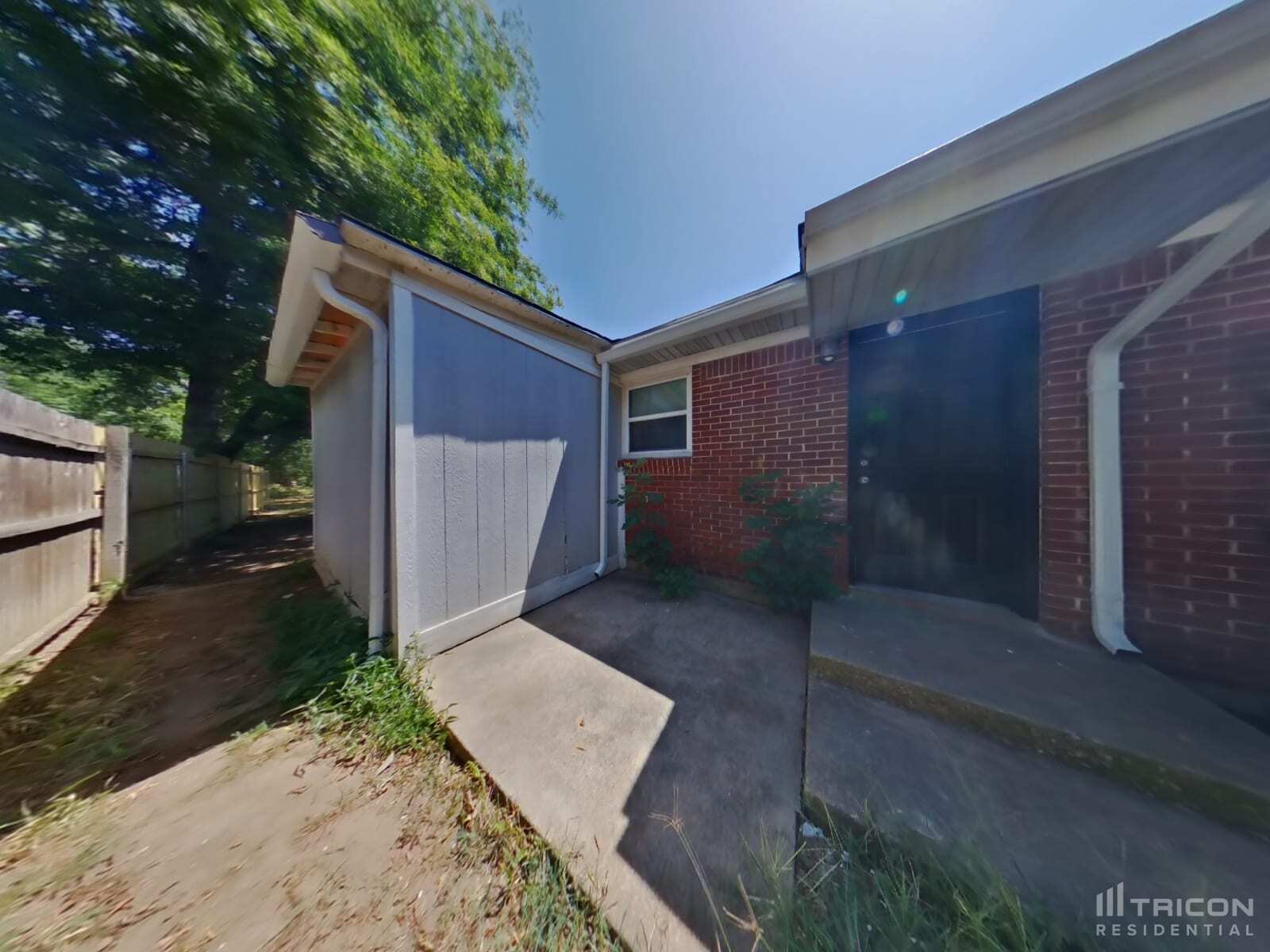Building Photo - 930 Liberty Dr