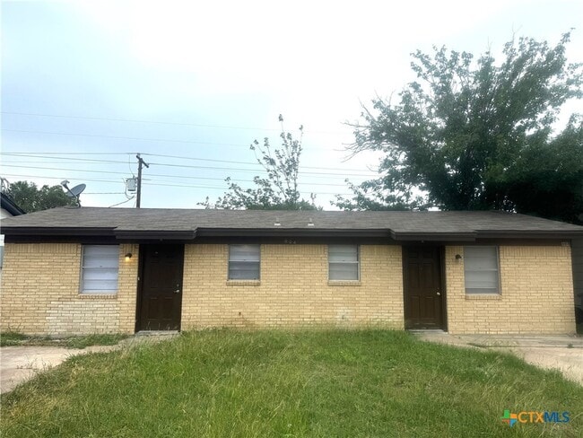 Primary Photo - 604 Sunset Ln