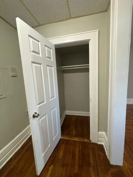 2 Columbia Ave 304 - 28 Columbia Ave