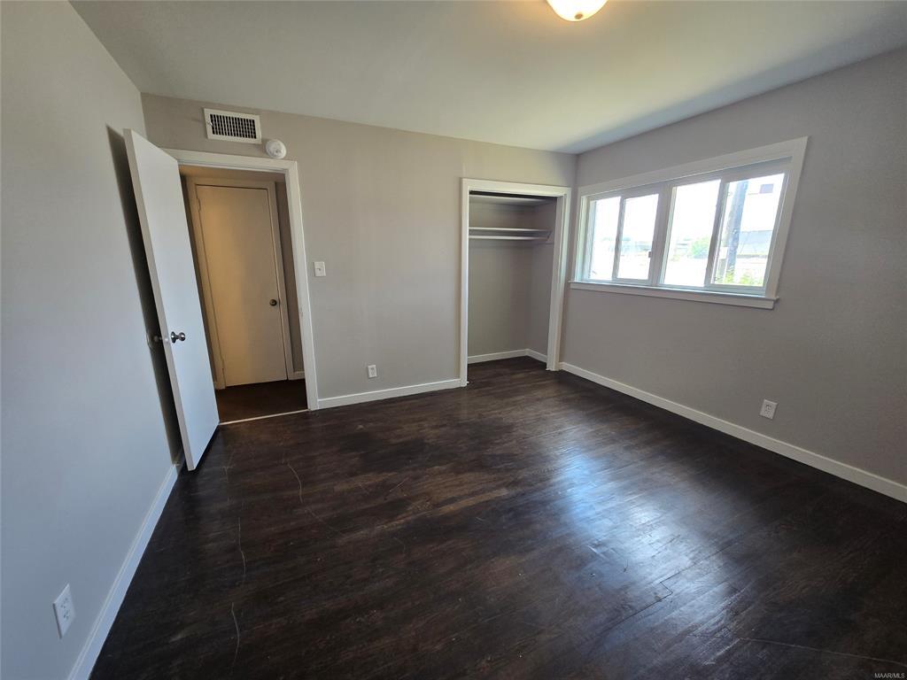 Building Photo - 3709 Wesley Dr