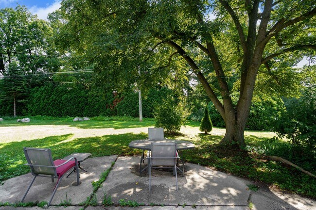 Building Photo - 2377 Williamstown Ct