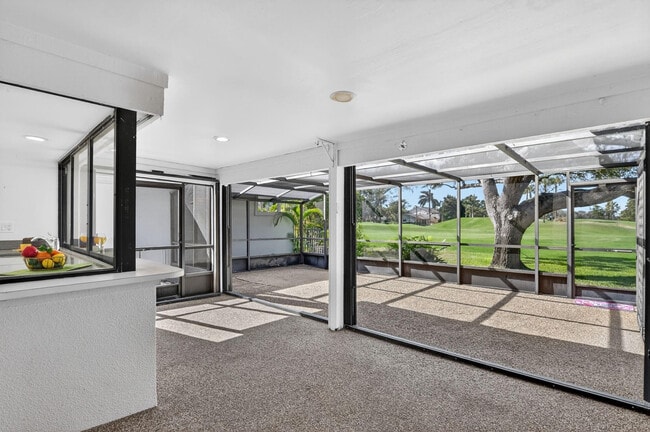 Building Photo - 661 Hollows Cir