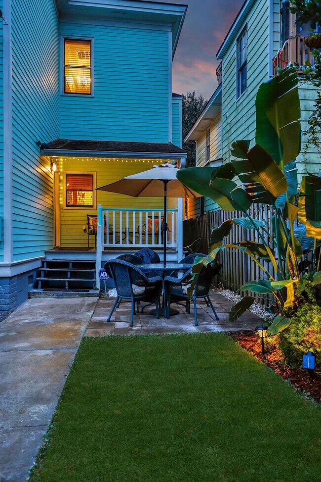 Building Photo - 524 E Duffy St