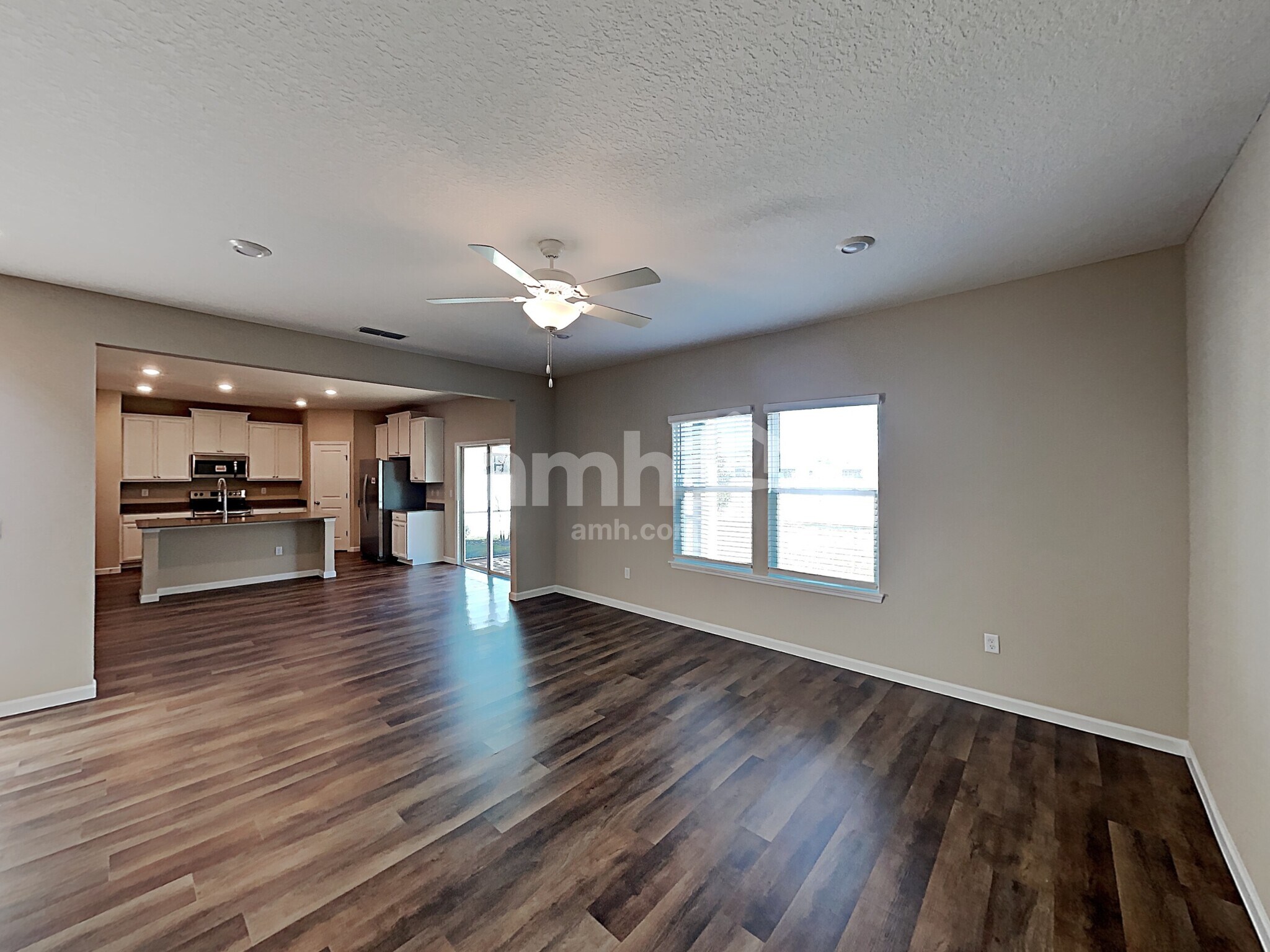 Building Photo - 219 Hemlock Pt