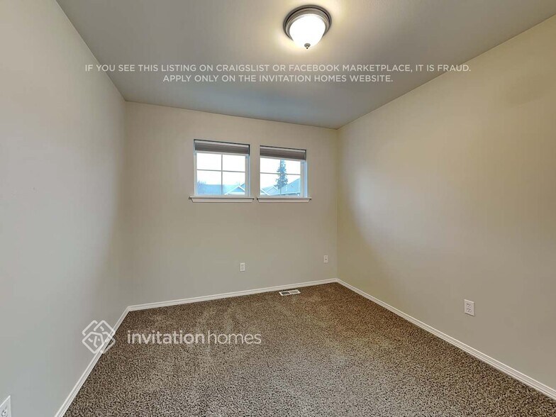 Building Photo - 7142 Axis St SE