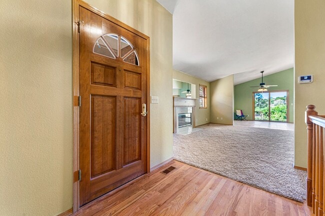 Building Photo - Spacious Home with Central AC and Gas Fire...