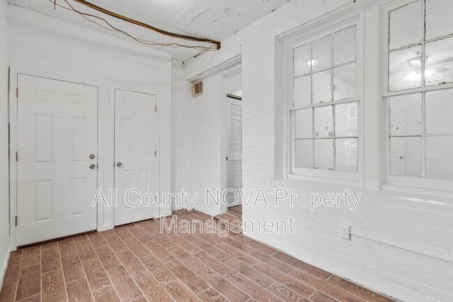 Building Photo - 1719 West Virginia Ave NE