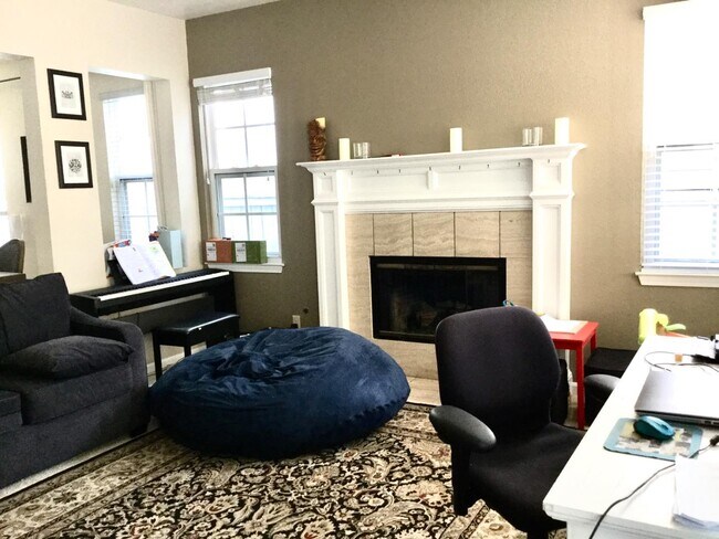 Building Photo - 6 Dockside Cir