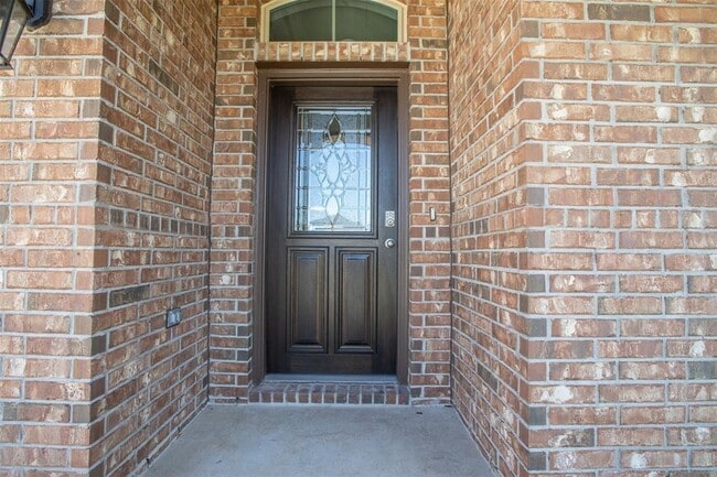 Building Photo - 18435 Grayson Blf Wy