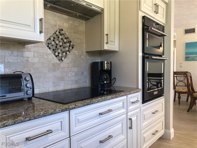 Building Photo - 5972 Baker Ct