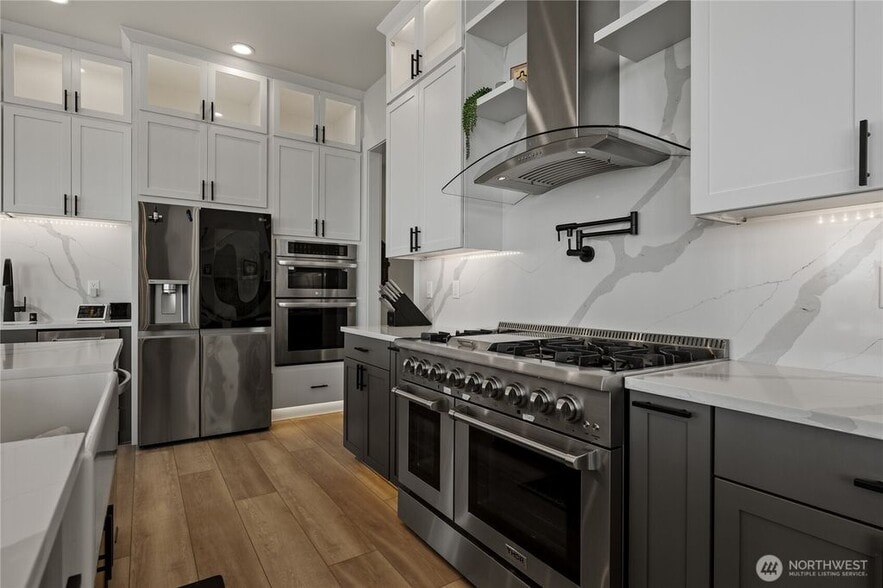 Building Photo - 5874 Panorama Dr NE