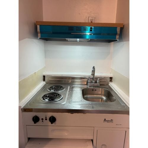 Building Photo - 1610 Rumrill Blvd