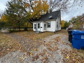 Building Photo - 4 Bedroom Rental - Ready December