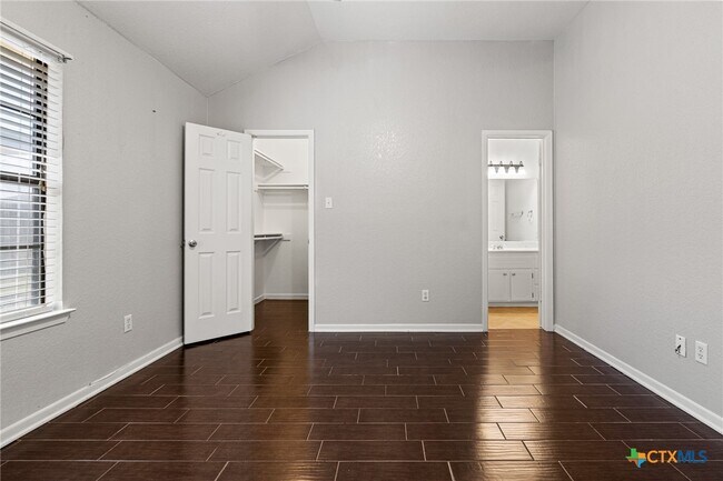 Building Photo - 1604 Mamye Jane Dr