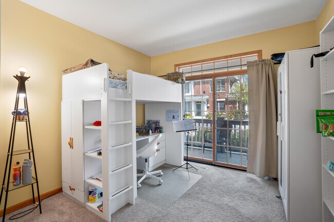 Building Photo - 2183 Norhardt Dr