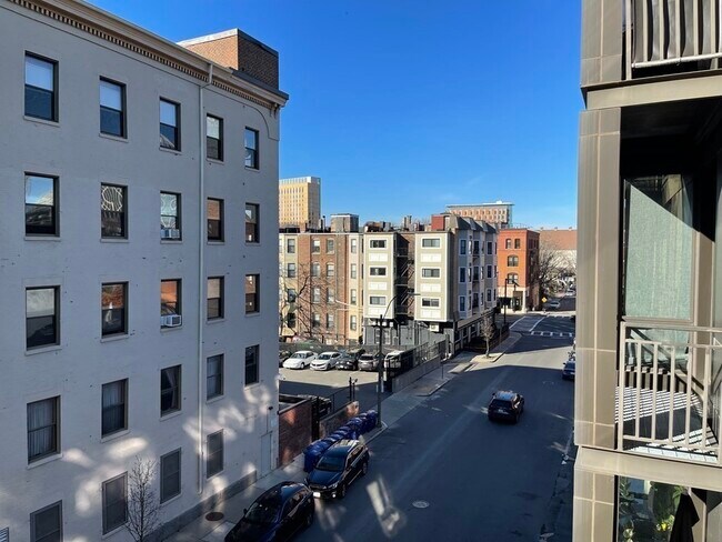 Building Photo - 257 Northampton St