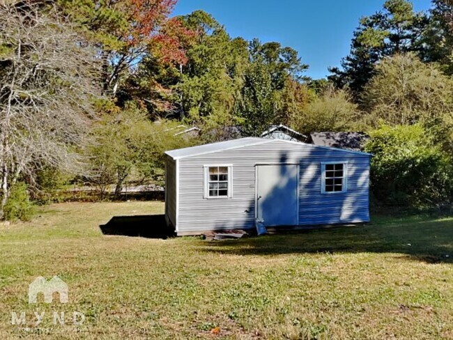 Building Photo - 944 Scoggins Rd