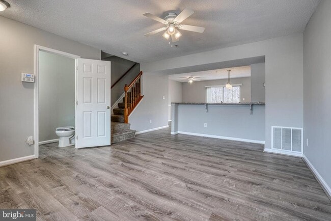 Building Photo - 1453 Golden Rod Ct