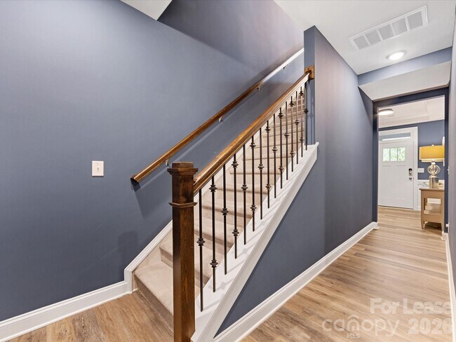 Building Photo - 2314 Creekmere Ln