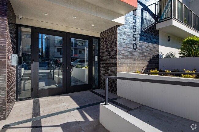 Entrance - Cielo NNOHO