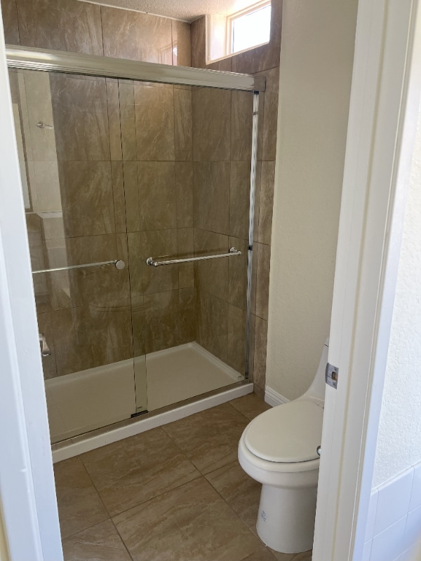 Building Photo - 24430 Robinwood Dr