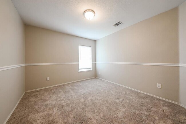Building Photo - 424 Sweetgum Trail
