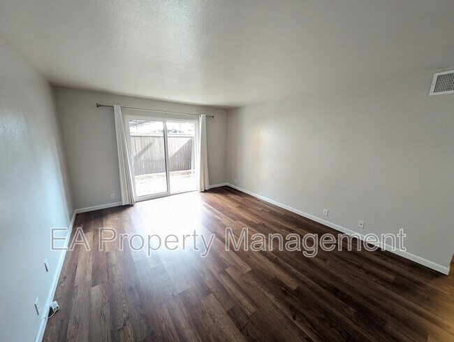 Building Photo - 1601 Pennsylvania St NE