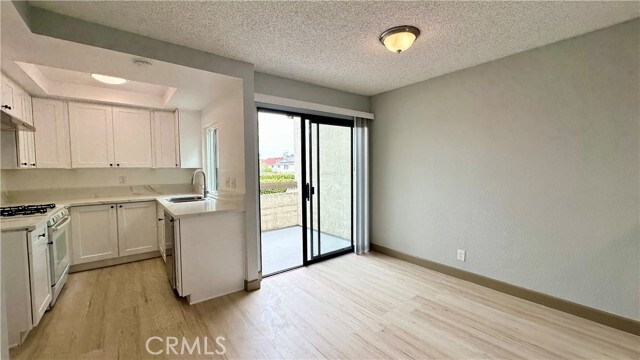 Building Photo - 4878 Embassy Cir