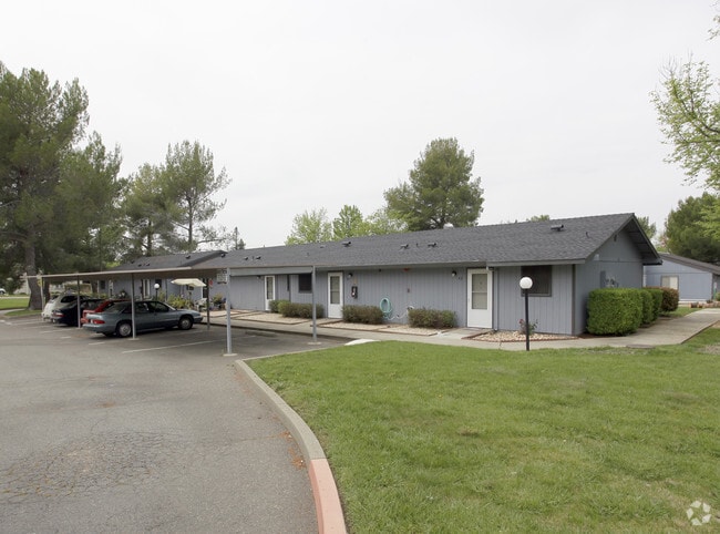 Primary Photo - Lyn-Roc Senior Apartments