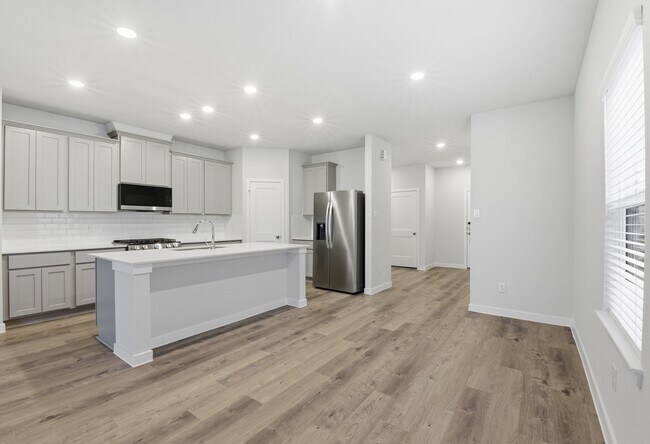 Building Photo - 4011 Ancient Honor Dr