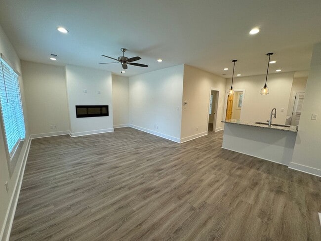 Building Photo - 3BR/3.5BA For Rent