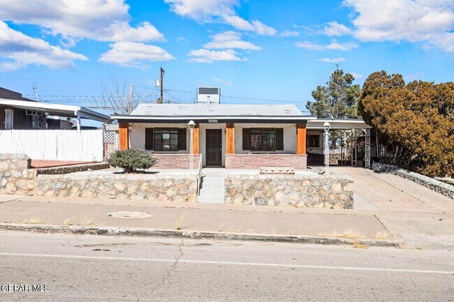 Building Photo - 3605 Taylor Ave