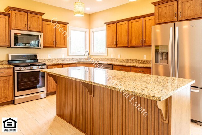 Building Photo - 13558 Paperbark Trail