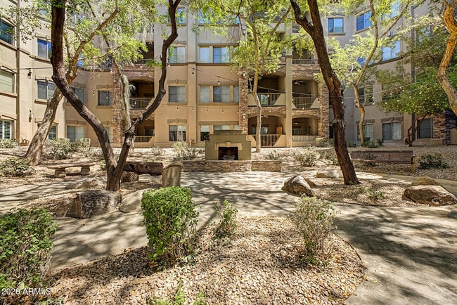 Building Photo - 5450 E Deer Valley Dr