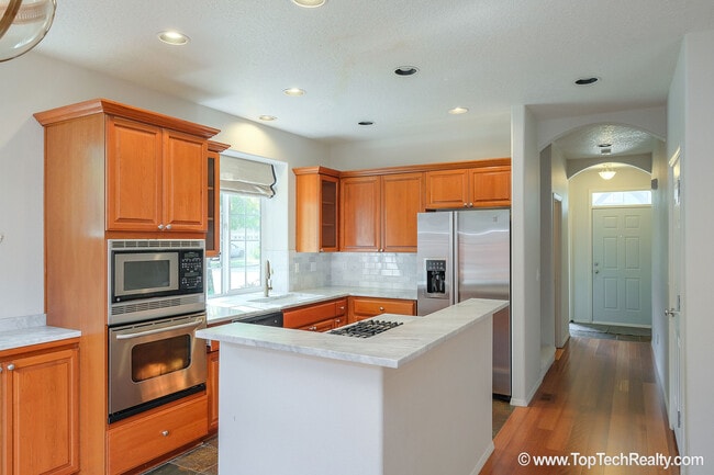Building Photo - Lovely 4 Bedroom | 2.5 Bathroom | Corner Lot Single Family Home | In Beautiful Orenco Gardens Com...