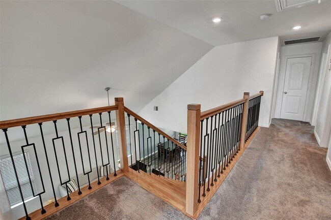 Building Photo - 6251 Briarstone Valley Ln