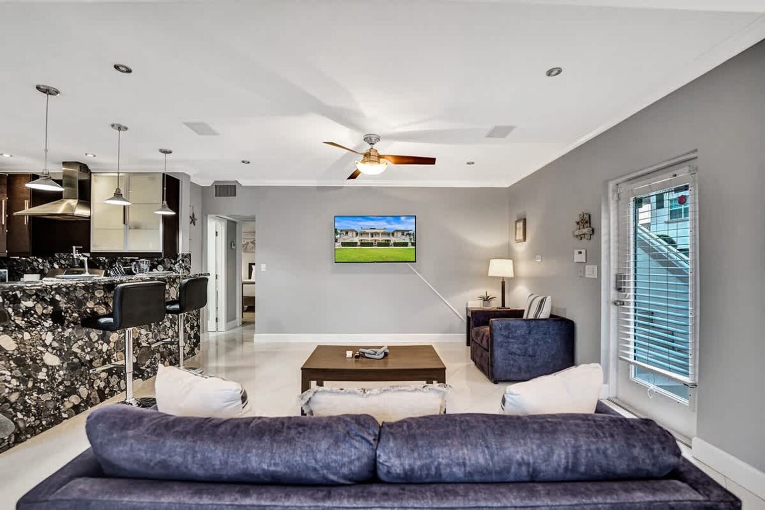 Building Photo - 37 Hendricks Isle