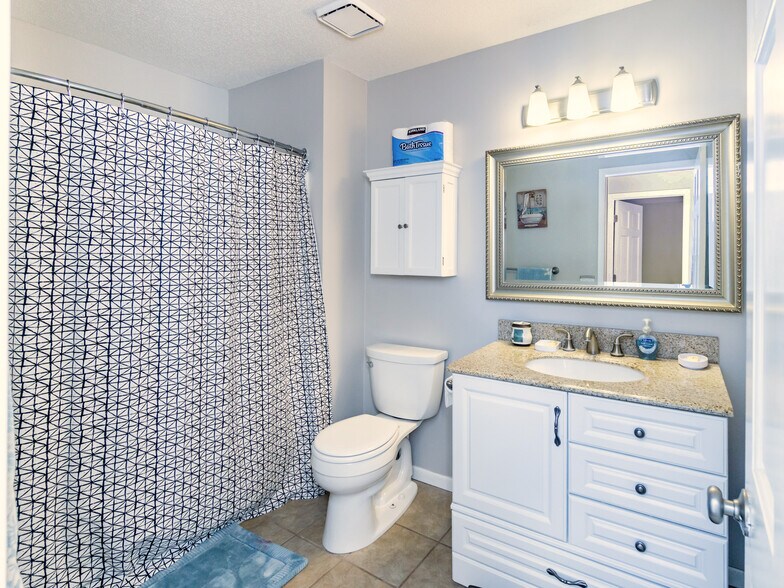 Building Photo - 1810 Donegal Dr