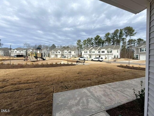 Building Photo - 1930 Hinesley Dr