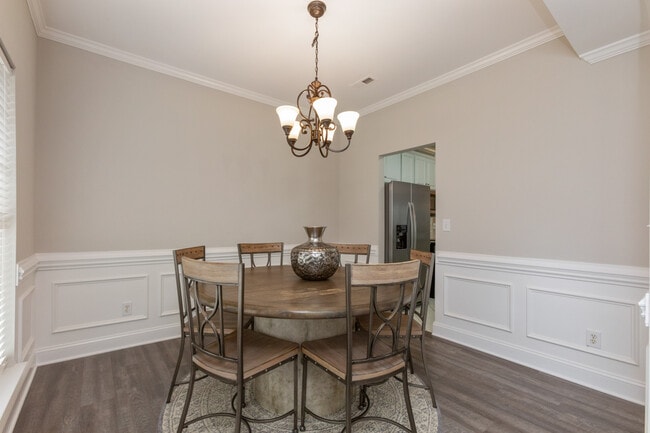 Dining Room - 906 Balsam Terrace
