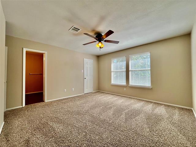 Building Photo - 2200 Lookout Ln