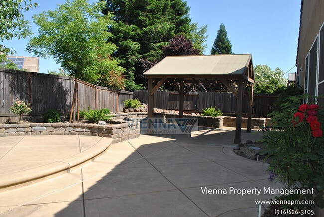 Building Photo - Gorgeous Rocklin Home in a great location