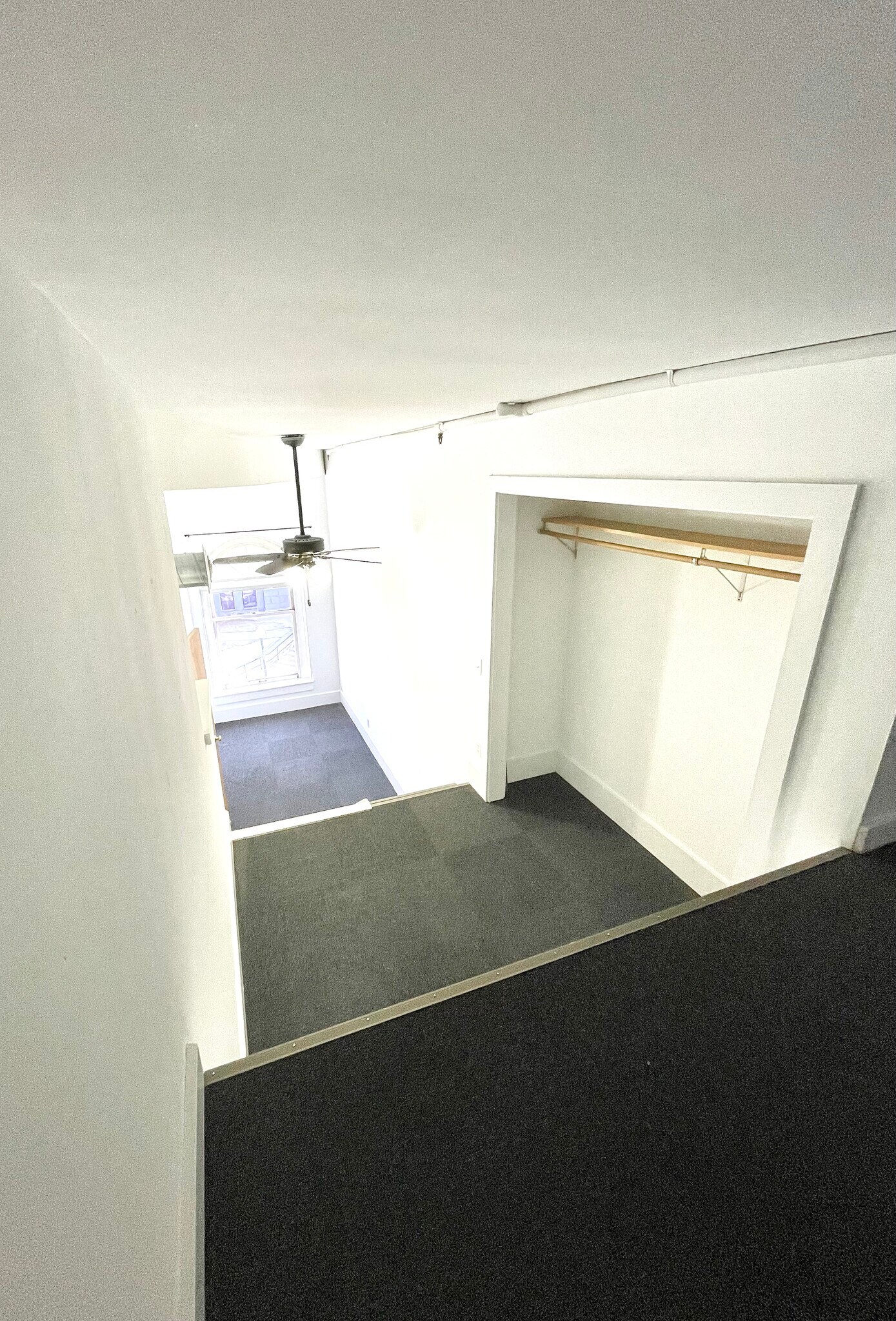 Building Photo - 122 N 3rd St