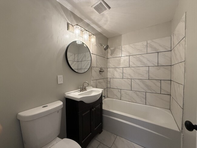 Building Photo - 2753 N 34th St