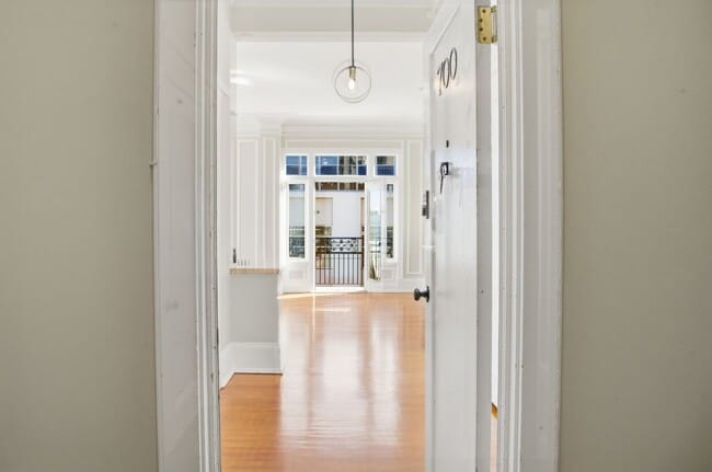 Building Photo - 1405 Van Ness Ave