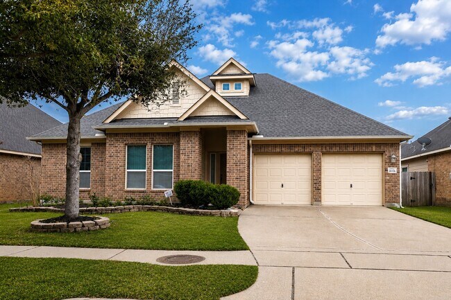 Building Photo - 16006 Lost Anchor Way Ln