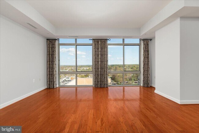 Building Photo - 11990 Market St