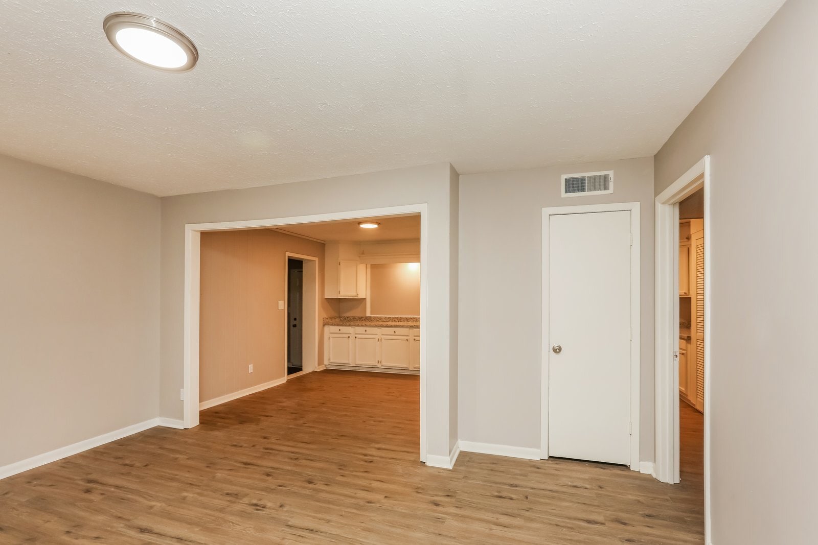 Building Photo - 1051 Westway St