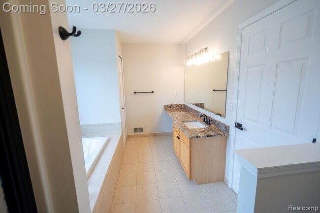 Building Photo - 23869 McCort Dr